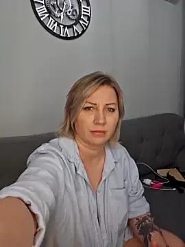 Explore our live girls sluts from our Custom and Multi clubs and checkout exclusive access to highly interactive content, such as shape, hair, titties, pussy type and many more.