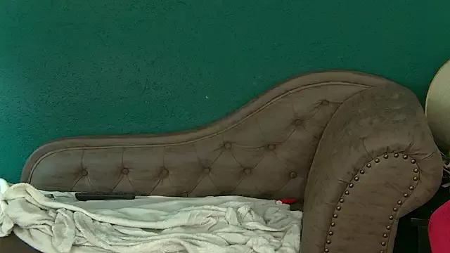 ZelinneArab from StripChat is Freechat