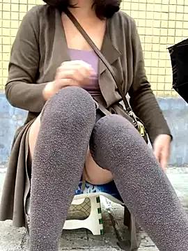 zhizhinaigai from StripChat is Freechat