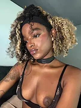 Zizi_Campbel from StripChat
