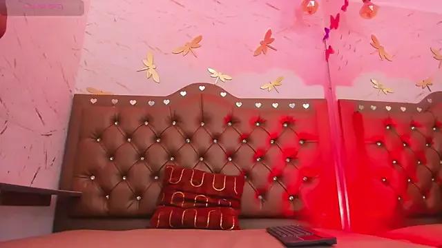 Explore our live girls sluts from our Custom and Multi clubs and checkout exclusive access to highly interactive content, such as shape, hair, titties, pussy type and many more.