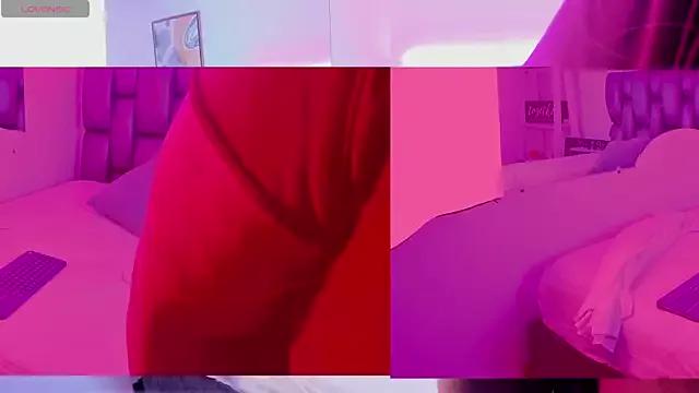 Zoe-stonee from StripChat is Freechat