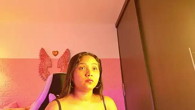 Zoe_kiss999 from StripChat is Freechat