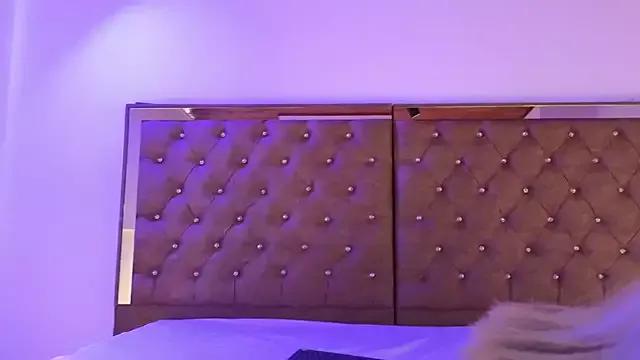 Zoe_love21 from StripChat is Freechat