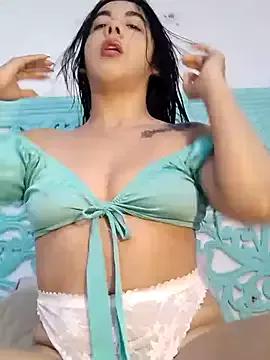 ZoeEvans11 from StripChat