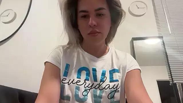 zoetaylorxxx from StripChat is Freechat