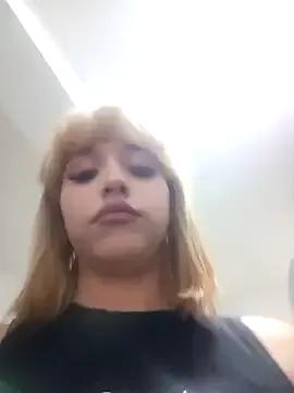 zohet_kriss from StripChat is Freechat