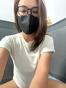 Zyzy009 from StripChat