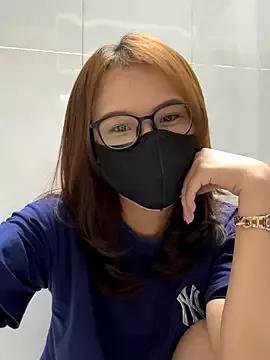 Photos of Zyzy009 from StripChat is Freechat