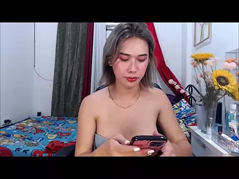 Zyzyhot03 webcams show profile image 