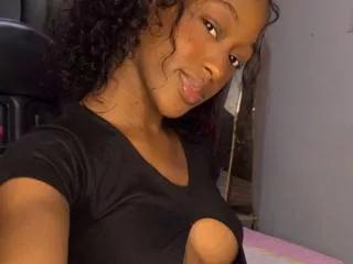 CamilaRosa webcams show profile image 