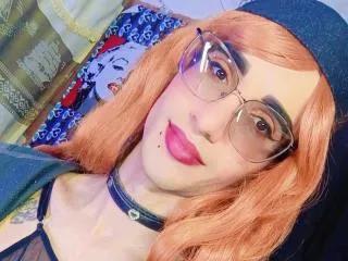KrissiriWat webcams show profile image 