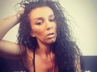 Lovelybrowniee webcams show profile image 