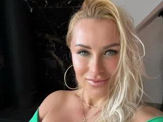 SexyBluEyes69 webcams show profile image 